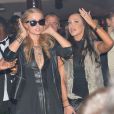  Paris Hilton assiste au showcase de Tyga au VIP Room &agrave; Cannes le 15 mai 2014. 