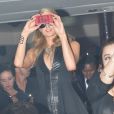  Paris Hilton assiste au showcase de Tyga au VIP Room &agrave; Cannes le 15 mai 2014. 