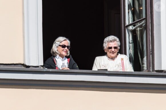 La princesse Astrid de Norvège au balcon du palais royal, à Oslo, le 17 mai 2014 pour la parade de la Fête nationale, marquant cette année le bicentenaire de la Constitution