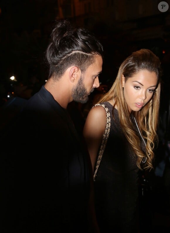 Nabilla Benattia et son petit ami Thomas Vergara croisent Paris Hilton à la sortie de la boite de nuit "Cosy Box" à Cannes, le 17 mai 2014.