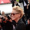Sharon Stone (portant une robe Emilio Pucci) lors de la montée des marches du film The Search, au cours du Festival de Cannes le 21 mai 2014