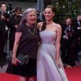  Marion Cotillard et sa m&egrave;re Niseema Theillaud - Mont&eacute;e des marches du film "L'homme qu'on aimait trop" lors du 67e Festival du film de Cannes le 21 mai 2014. 