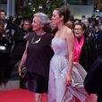  Marion Cotillard et sa m&egrave;re Niseema Theillaud - Mont&eacute;e des marches du film "L'homme qu'on aimait trop" lors du 67e Festival du film de Cannes le 21 mai 2014. 
