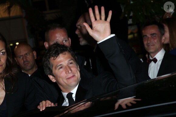 Guillaume Canet à la descente des marches du film "L'homme qu'on aimait trop" lors du 67e Festival du film de Cannes le 21 mai 2014.