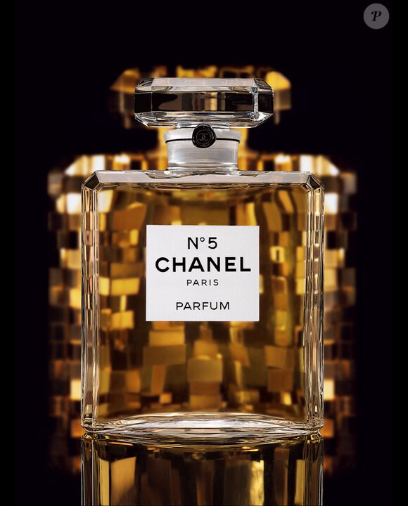 Le parfum N°5 de Chanel a une nouvelle égérie : Gisele Bündchen !