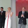 La princesse Charlene de Monaco, vêtue d'une robe aux couleurs de la principauté, a assisté le 25 mai 2014 à la victoire de Nico Rosberg lors du Grand Prix de F1 de Monaco, en compagnie de son mari le prince Albert ainsi que ses neveux Andrea et Pierre Casiraghi.