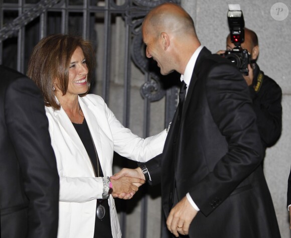 Le maire de Madrid, Ana Botella et Zinédine Zidane - Le maire de Madrid reçoit les joueurs du Real de Madrid à la mairie le 25 mai 2014 après leur victoire en Ligue des champions. 