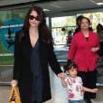Aishwarya Rai, avec sa mère Brinda Rai et sa fille Aaradhya à l'aéroport de Nice le 24 mai 2014
