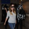 Khloe Kardashian et Kylie Jenner - La famille Kardashian quitte Florence en Italie au lendemain du mariage de Kim Kardashian avec Kanye West, le 25 mai 2014. 