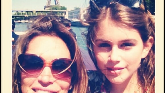 Cindy Crawford : Aller-retour discret à Paris avec sa ravissante fille Kaia