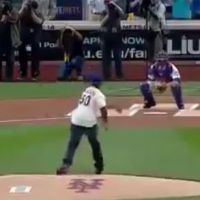 50 Cent : Son lancer de baseball raté fait le tour du web