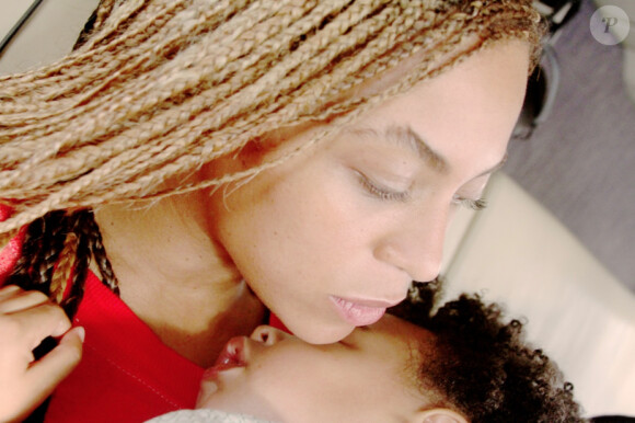 Beyoncé en toute intitimité. Photo révélée sur le site Beyonce.com en mai 2014.
