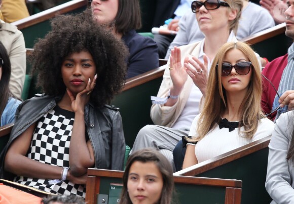 Inna Modja et Zahia Dehar au tournoi de Roland-Garros à Paris, le 1er juin 2014.