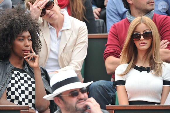 Inna Modja et Zahia Dehar au tournoi de Roland-Garros à Paris, le 1er juin 2014.