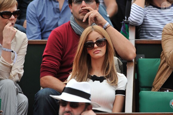 Zahia Dehar au tournoi de Roland-Garros à Paris, le 1er juin 2014.