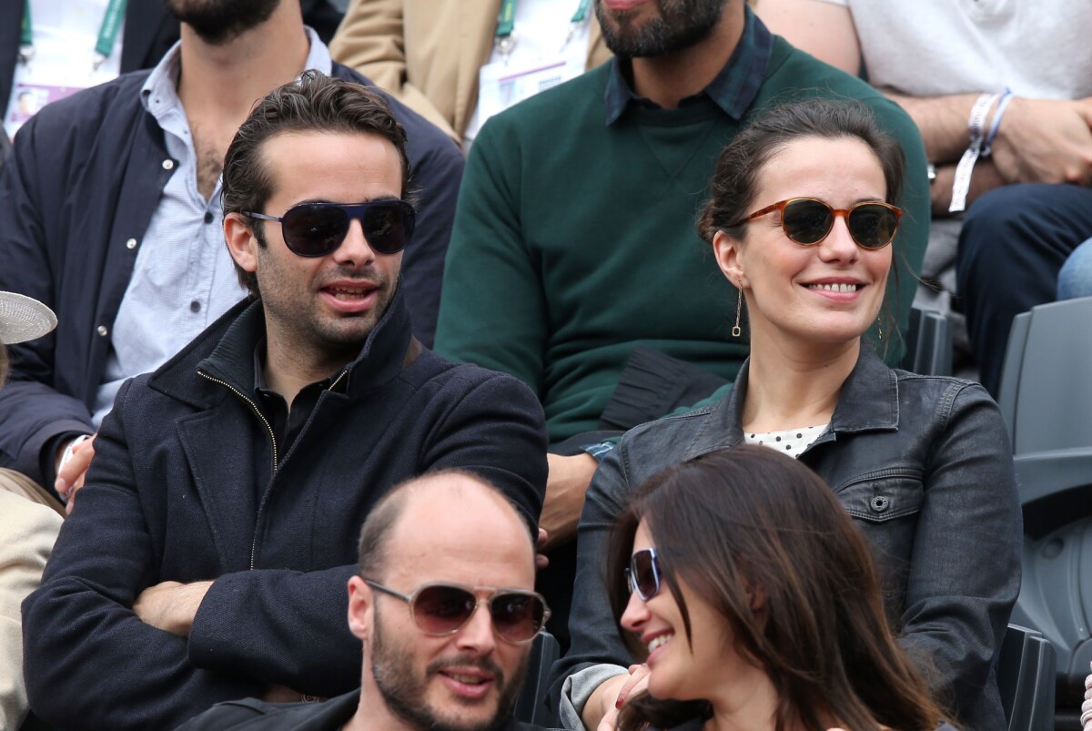 Roland-Garros : Zoé Felix radieuse avec son frère face à Natty Belmondo -  Purepeople