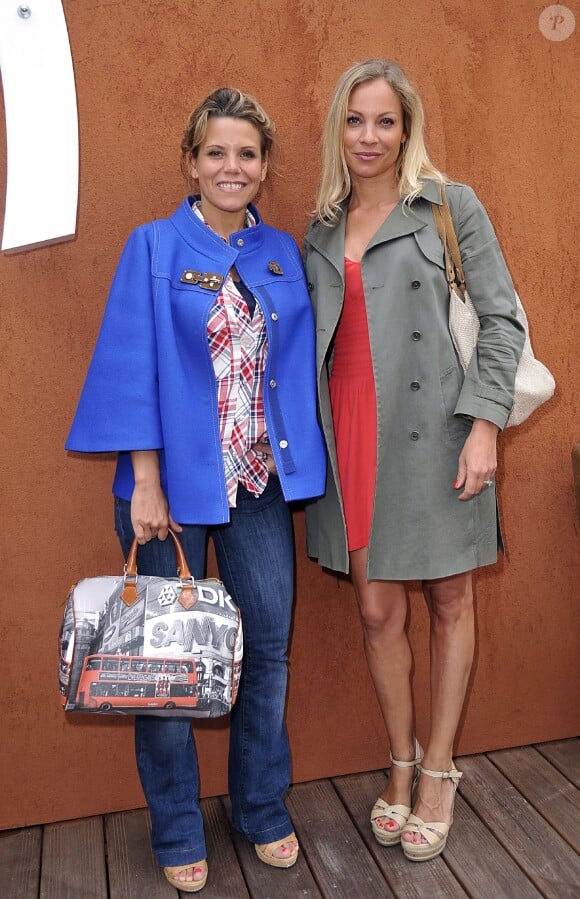 Laura Tenoudji et Charlotte Bouteloup au village Roland-Garros à Paris, le 3 juin 2014.