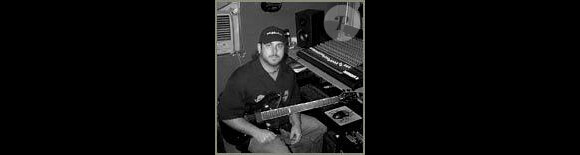 Cory Smoot, le guitariste de Gwar mort à 34 ans en novembre 2011.
