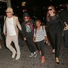 Angelina Jolie et Brad Pitt décolent du LAX avec leurs enfants Maddox et Zahara, Los Angeles, 6 juin 2014.