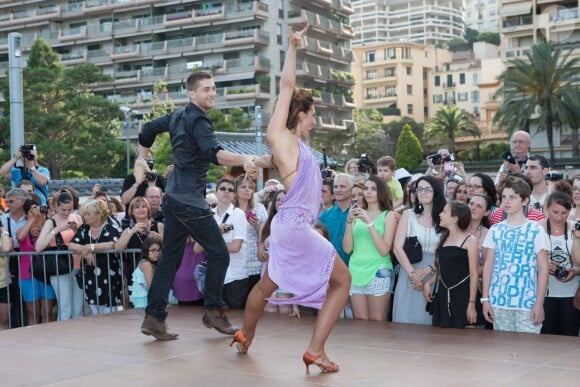 Yann-Alrick, Silvia Notargiacomo - L'équipe de TF1 de "Danse avec les Stars" donne un show lors du 54e Festival de Télévision de Monte-Carlo, le 8 juin 2014.