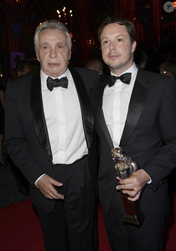 Michel Sardou et son fils Davy Sardou lors de la 26e cérémonie des Molières, le 2 juin 2014.