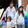 Kourtney Kardashian, Scott Disick et leur fils Mason quittent la boutique Sunrise to Sunset, dans les Hamptons. Southampton, le 10 juin 2014.