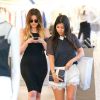 Kourtney et Khloé Kardashian font du shopping dans les Hamptons. Southampton, le 3 juin 2014.