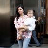 Kourtney Kardashian et sa fille Penelope quittent l'hôtel Trump SoHo à New York, le 2 juin 2014.