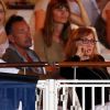 Bruce Springsteen et sa femme Patti Scialfa (derrière eux, Marina Hands) dans les tribunes du Stade des Hespérides le 12 juin 2014, au premier soir du Jumping international de Cannes, encourageant leur fille Jessica Springsteen. Hélas, la jeune cavalière de 21 ans n'a pas joué les premiers rôles.