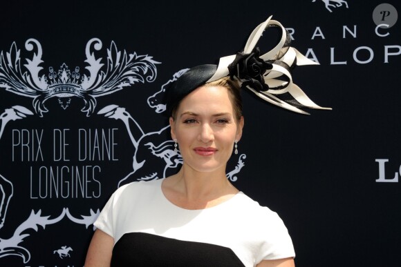 Kate Winslet au 165e "Prix de Diane Longines" à l'hippodrome de Chantilly le 15 juin 2014.