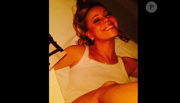 Mariah Carey n'a pas réussi à tromper la vigilance des internautes en publiant une photo sur Twitter datée de... 1997 !