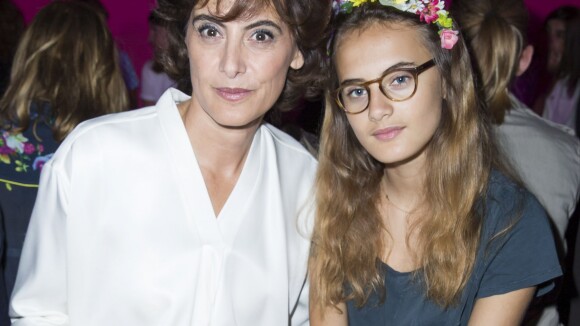 Inès de la Fressange et sa fille, Farida Khelfa in love : Sortie mode en famille