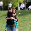 Katie Holmes et Suri Cruise passent du temps dans un parc de New York, le 30 mai 2014.