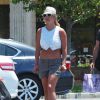 La chanteuse Britney Spears fait du shopping dans un centre commercial de Los Angeles, le 13 juillet 2014.