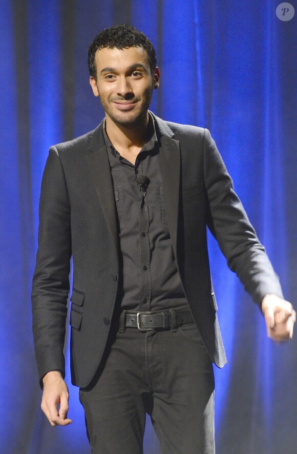 Mustapha El Atrassi lors de la 100e de son spectacle au Théâtre du Splendid à Paris, le 21 octobre 2013.