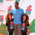 Michael Strahan et ses filles Isabella et Sophia - Cérémonie des Kids Choice Sports Awards à Westwood, le 17 juillet 2014.