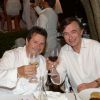 Christophe Leroy et Philippe Douste-Blazy lors de la 19e Soirée Blanche, le 14 juillet 2014 aux Moulins de Ramatuelle.