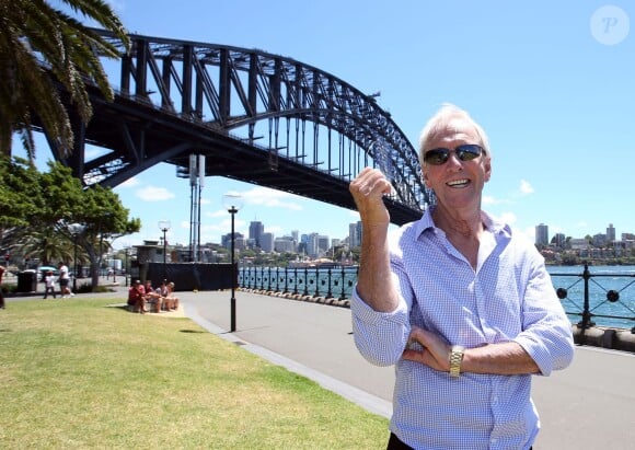 Paul Hogan le long de Sydney Harbour à Sydney, le 18 décembre 2013