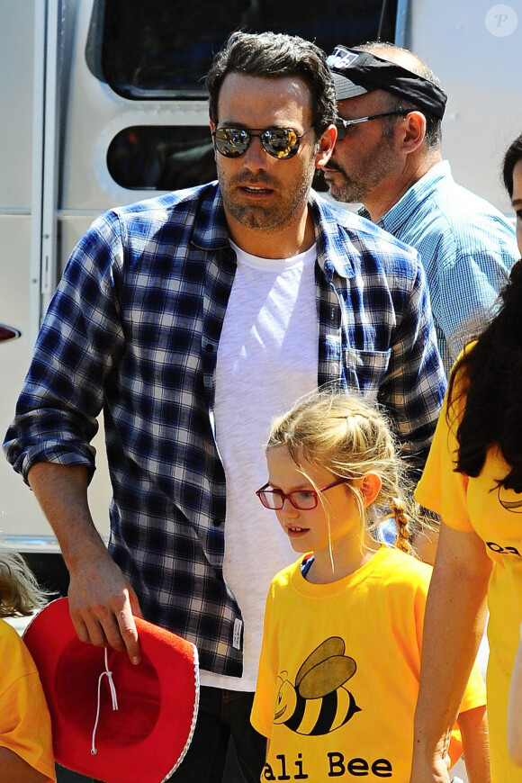 Ben Affleck avec Seraphina à Pacific Palisades, Los Angeles, le 4 juillet 2014.