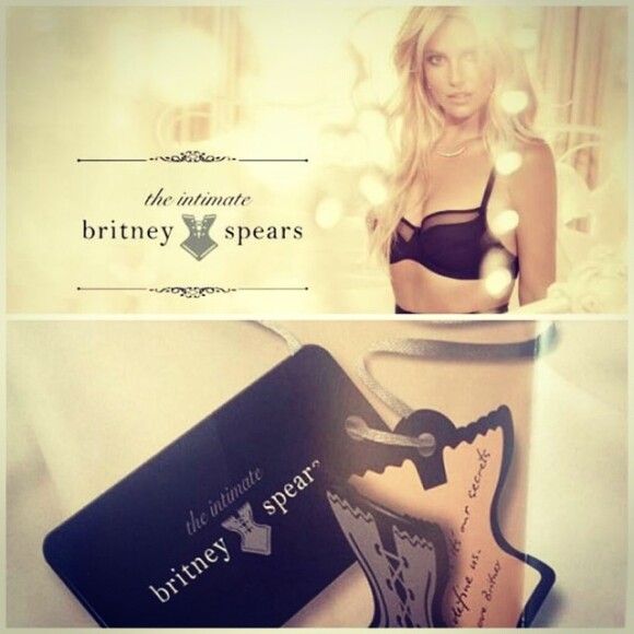 Britney Spears pose pour sa gamme de lingerie The Intimate Britney Spears.