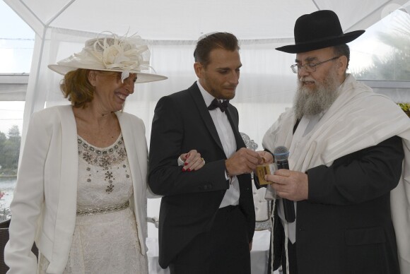 Exclusif - Mariage de Audrey et Alexandre de l'émission "Qui veut épouser mon fils saison 2" au Manoir des Cygnes à Le Coudray-Montceaux, le 6 juillet 2014.