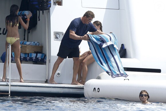 Sylvester Stallone profite de ses vacances avec sa femme Jennifer Flavin et ses trois filles, à Théoule-sur-Mer, sud de la France, le 28 juillet 2014.