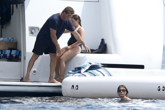 Sylvester Stallone profite de ses vacances avec sa femme Jennifer Flavin et ses trois filles, à Théoule-sur-Mer, sud de la France, le 28 juillet 2014.