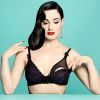 Dita Von Teese, créatrice de lingerie pour femmes enceintes, a lancé sa ligne Von Follies chez Destination Maternity.