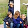 Christian, Isabella, Vincent et Joséphine très sages... Le prince Frederik et la princesse Mary de Danemark avec leurs enfants le 1er août 2014 au Groenland, premier jour de leur visite officielle.