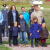 Le prince Frederik et la princesse Mary de Danemark avec leurs enfants Christian, Isabella, Vincent et Joséphine le 1er août 2014 au Groenland, premier jour de leur visite officielle.