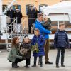 Le prince Frederik et la princesse Mary de Danemark arrivant à Nanortalik avec leurs enfants Christian, Isabella, Vincent et Joséphine, au Groenland, le 2 août 2014
