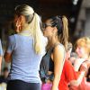 Alessandra Ambrosio se rend au SoulCycle à Brentwood, le 3 août 2014. Elle a ensuite rejoint son mari Jamie Mazur.