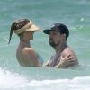 Exclusif - Cameron Diaz et son petit-ami Benji Madden profitent des joies de la plage en amoureux avant d'aller faire quelques courses chez Whole Foods en Floride, le 3 juillet 2014. 