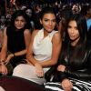 Kendall Jenner, Kim Kardashian et Kylie Jenner, jolie trio arrivant aux Teen Choice Awards à Los Angeles, le 10 août 2014